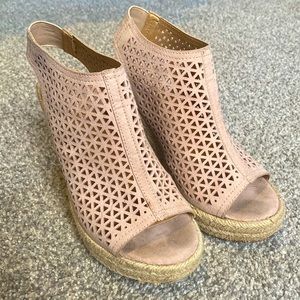 Altar’d State Wedges